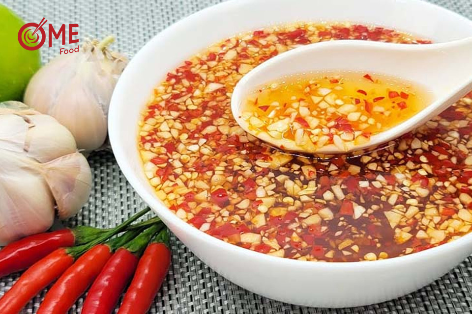 nước chấm chả giò